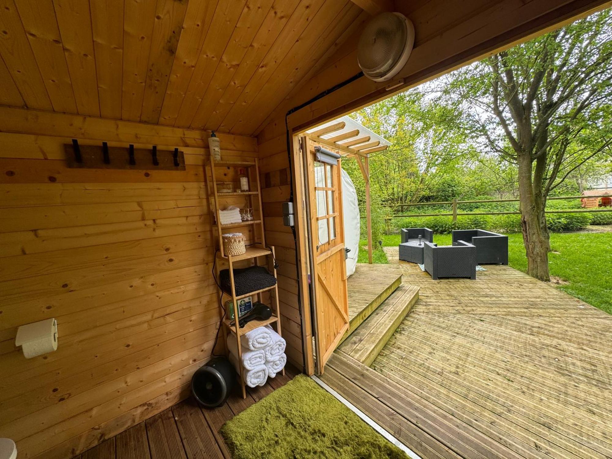 Au Domaine Du Predieu Crécy-sur-Serre Zimmer foto
